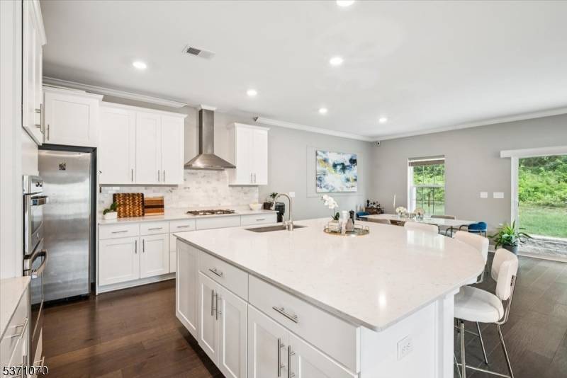 Morris Plains Boro, NJ 07950,9 Myers Ter