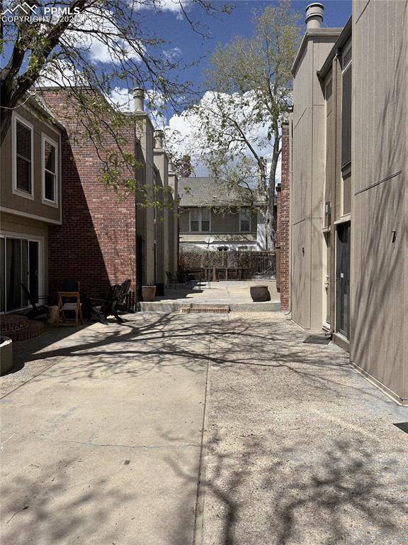 Denver, CO 80218,805 E 7th AVE #8