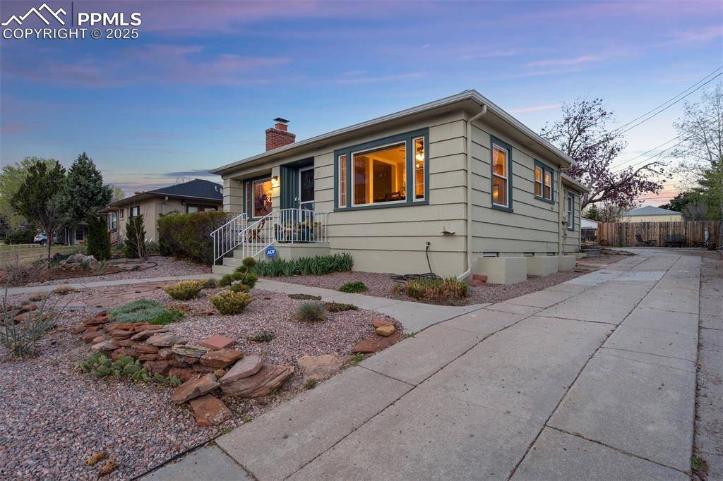 Colorado Springs, CO 80909,811 Farragut AVE