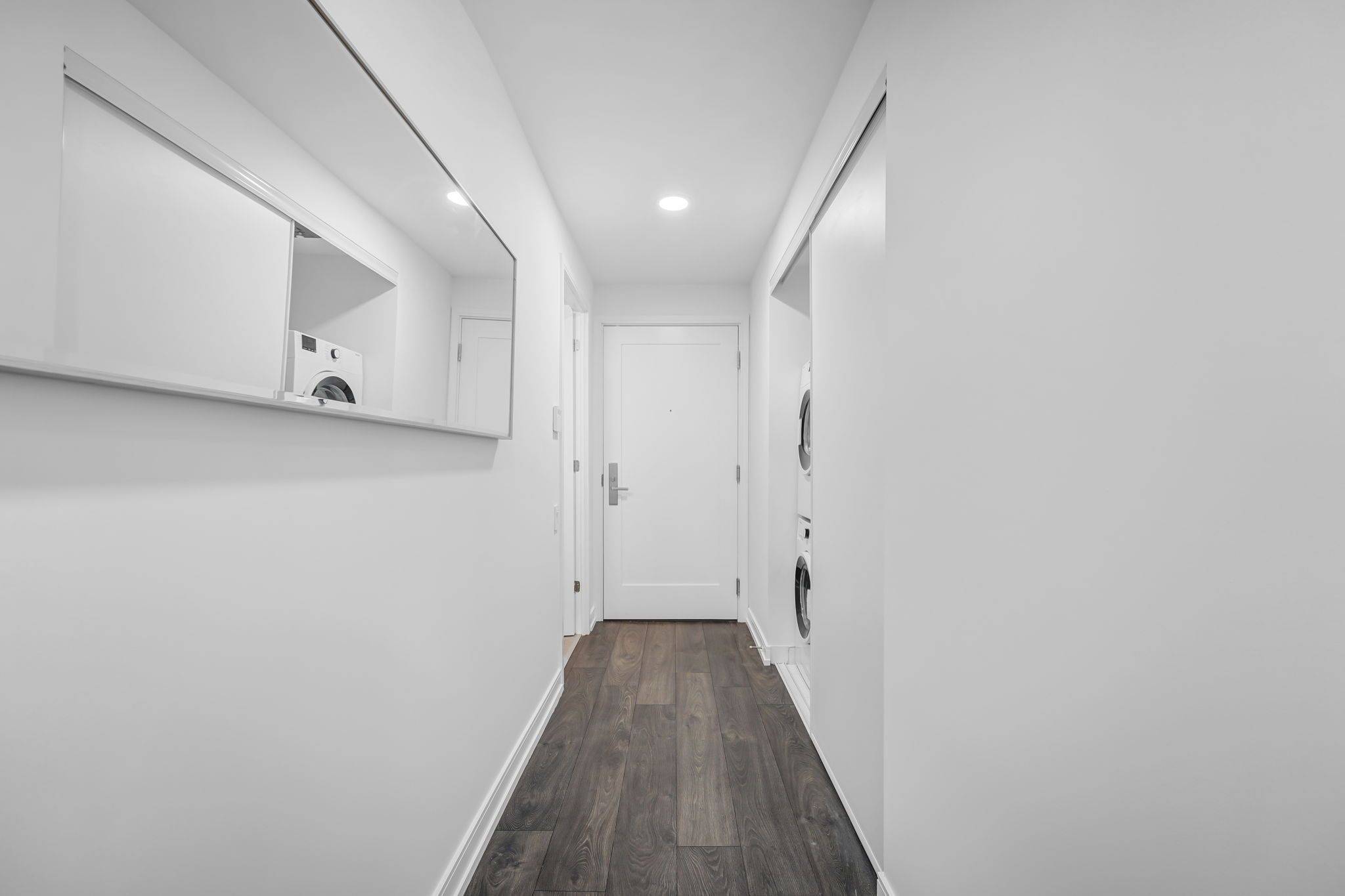 Toronto C08, ON M4Y 0C6,3 Gloucester ST #1802