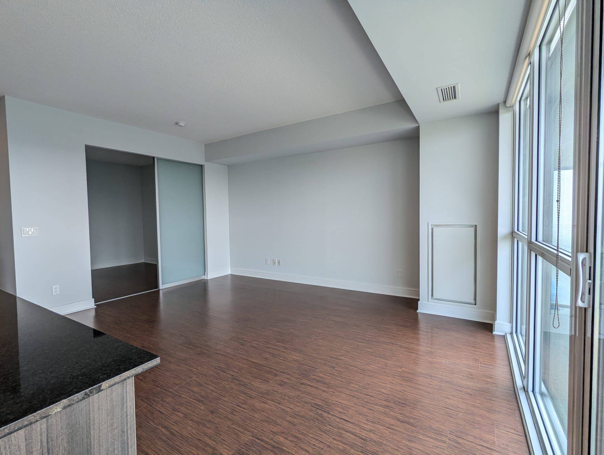 Toronto C11, ON M4G 0A5,35 Brian Peck CRES #803