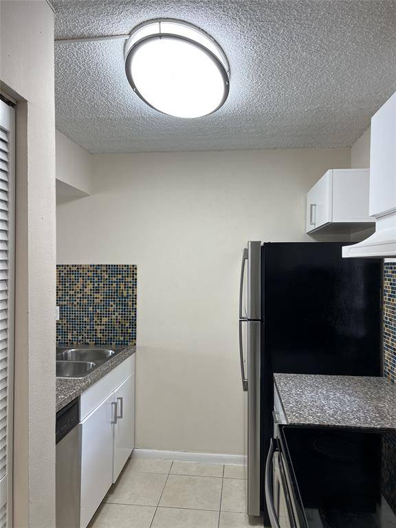 Coral Springs, FL 33071,10145 twin lakes dr #C2