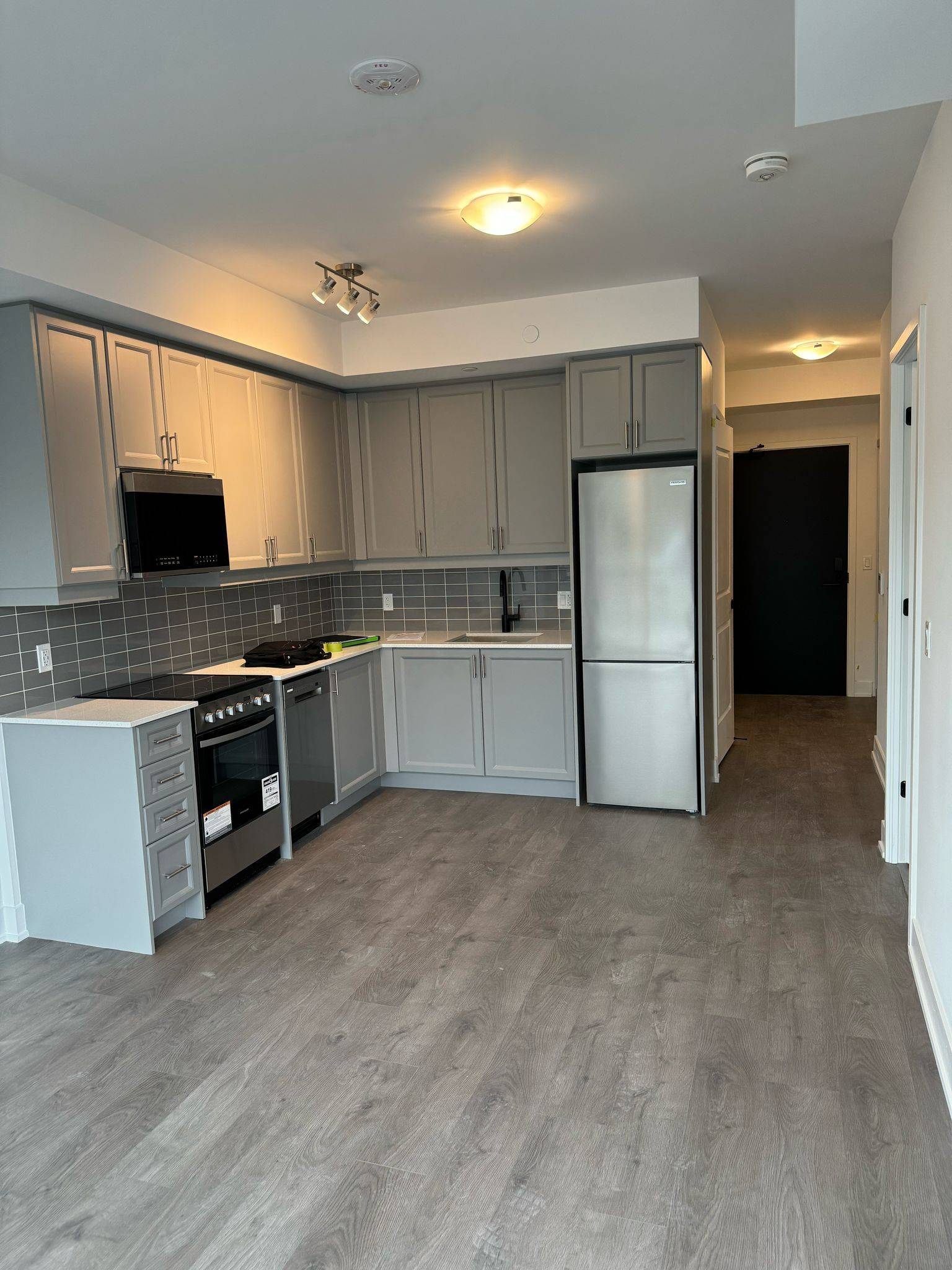 Oakville, ON L6M 5R6,2343 Khalsa Gate #112
