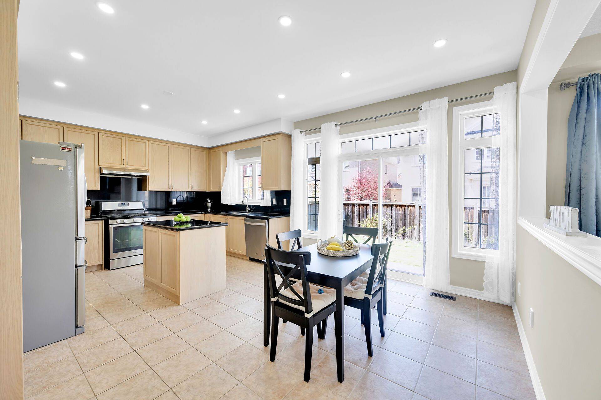 Hamilton, ON L0R 2H7,123 Attridge CRES