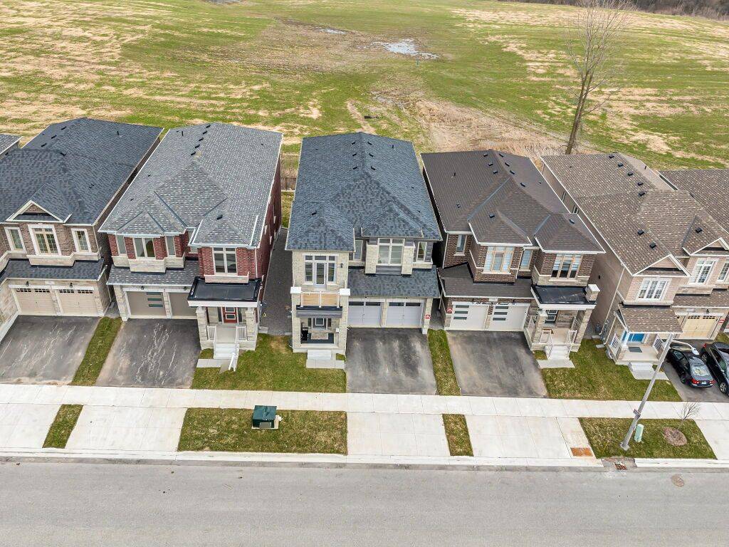 Cambridge, ON N1R 5S2,140 Bloomfield CRES