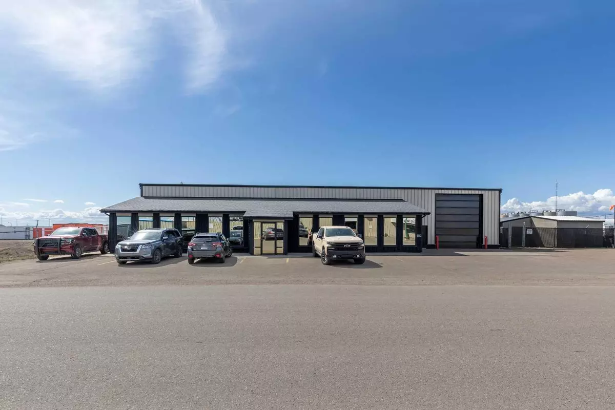 Redcliff, AB T0J 2P0,32 & 36 Industrial DR SE