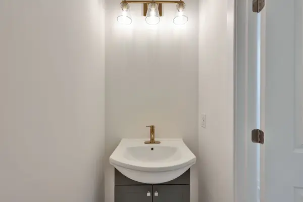 Smiths Falls, ON K7A 0B8,99 Staples BLVD