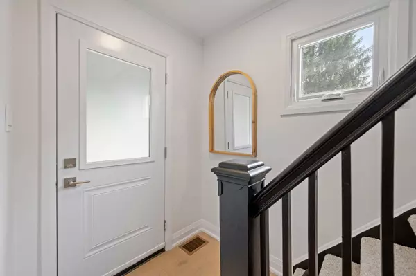 London South, ON N6C 1H8,5 Beechwood PL