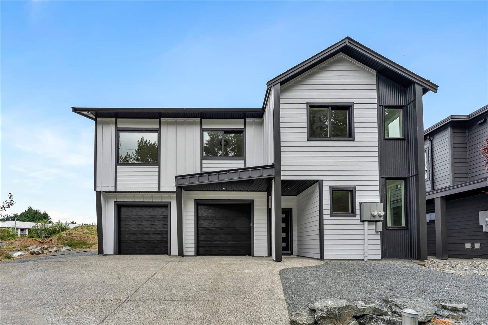 129 Cowichan Lake Rd, Lake Cowichan, BC V0R 2G0