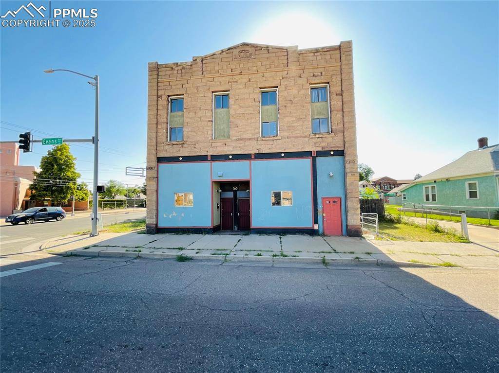 1143 E Evans AVE, Pueblo, CO 81004