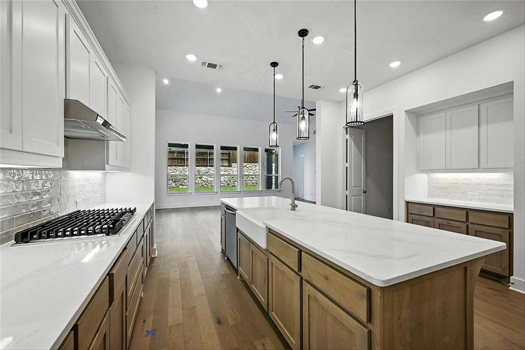 Van Alstyne, TX 75495,509 Red Barn Drive