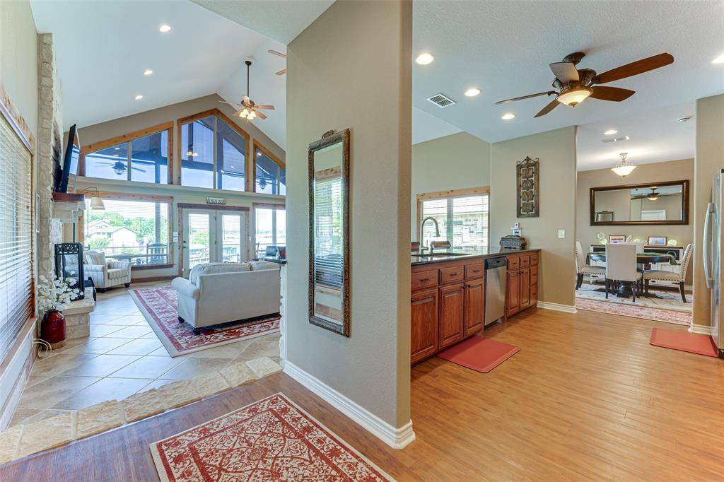 Log Cabin, TX 75148,5553 Lakeshore Court