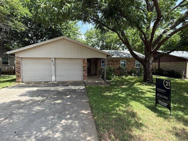 6916 Yorkston Street, Watauga, TX 76148