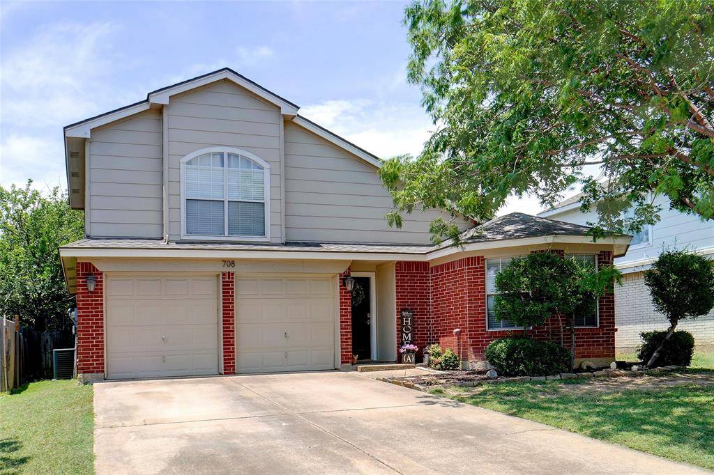 Saginaw, TX 76131,708 Hummingbird Trail