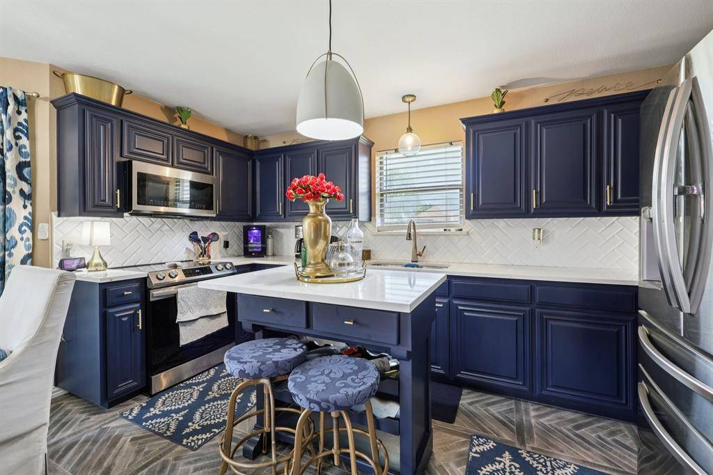7004 Spoonbill Court, Arlington, TX 76002