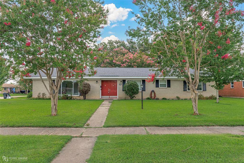 2820 Shady Grove Drive, Bossier City, LA 71112