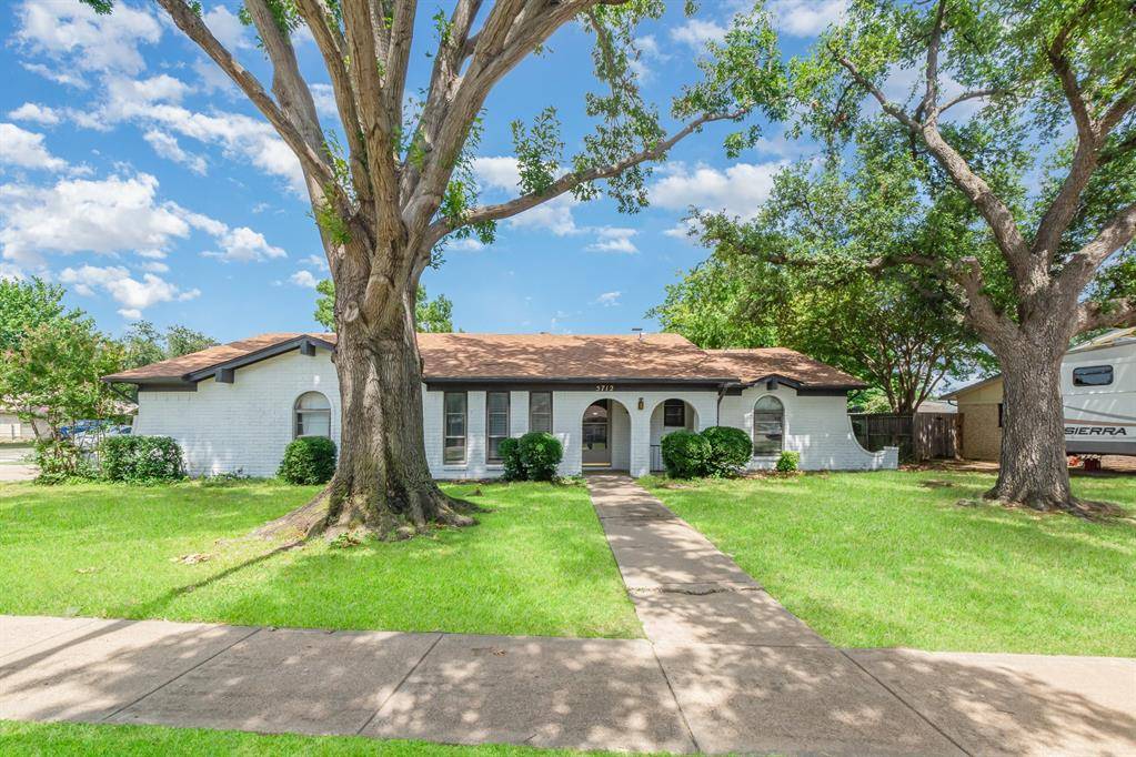 5712 Carolyn Drive, North Richland Hills, TX 76180