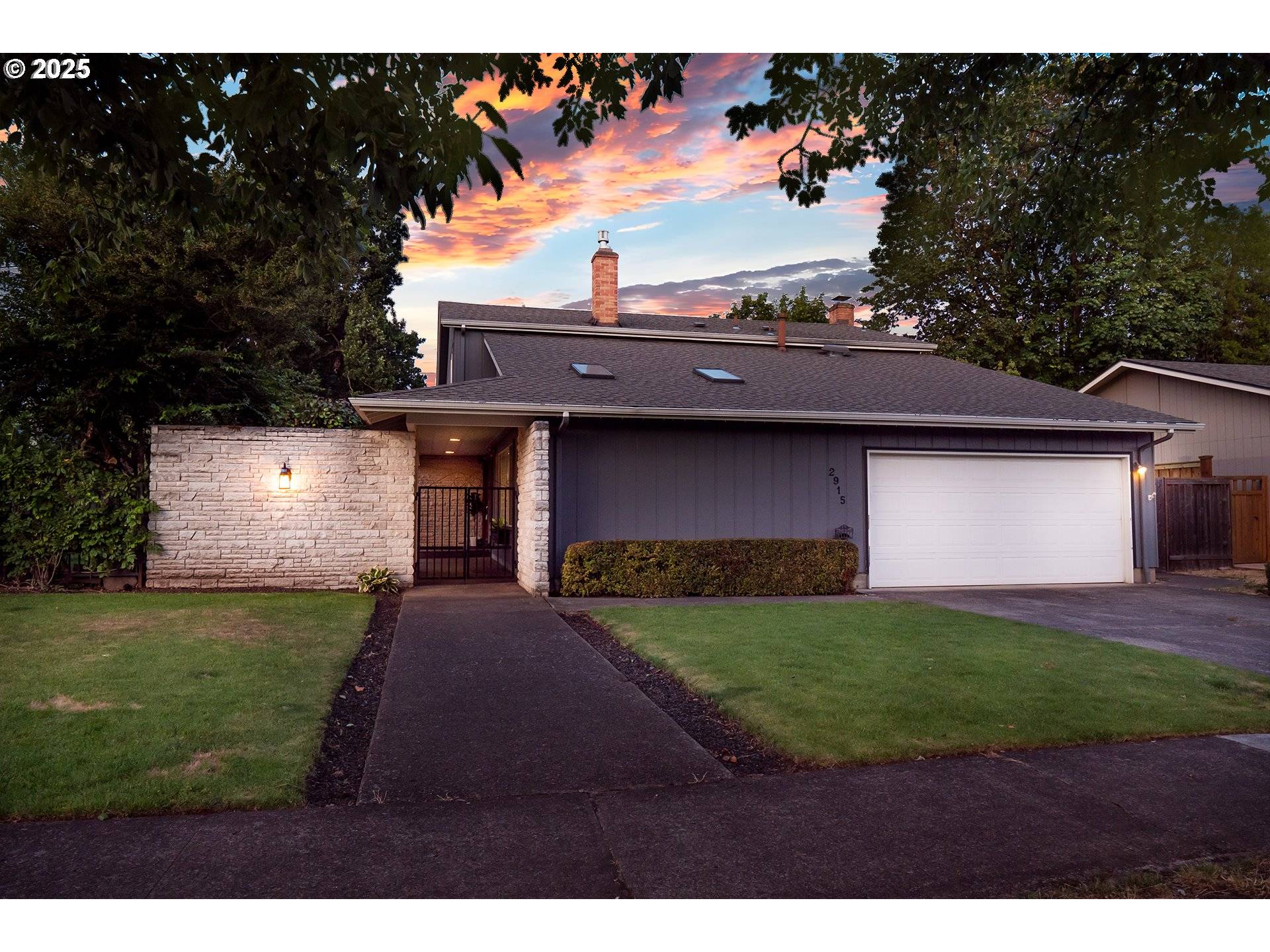 2915 CHUCKANUT ST, Eugene, OR 97408