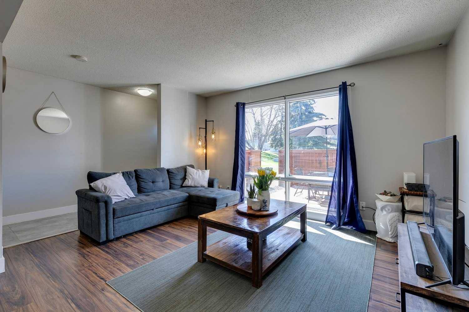 Calgary, AB T2W 1H6,330 Canterbury DR SW #168