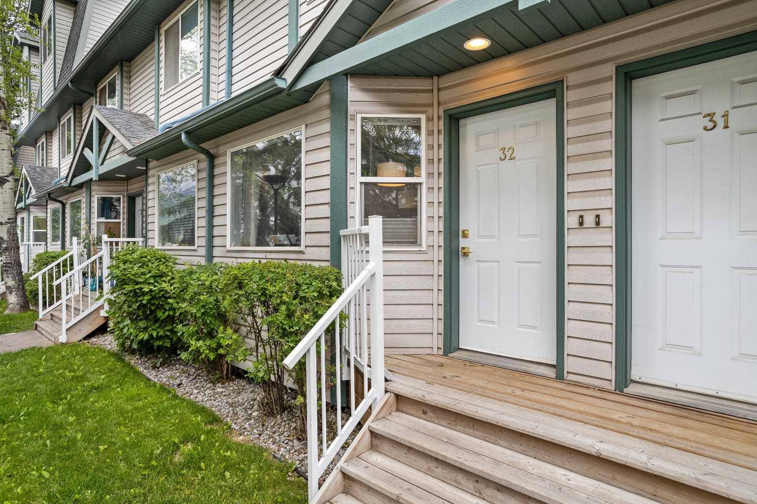 Canmore, AB T1W1K6,200 Glacier DR #32