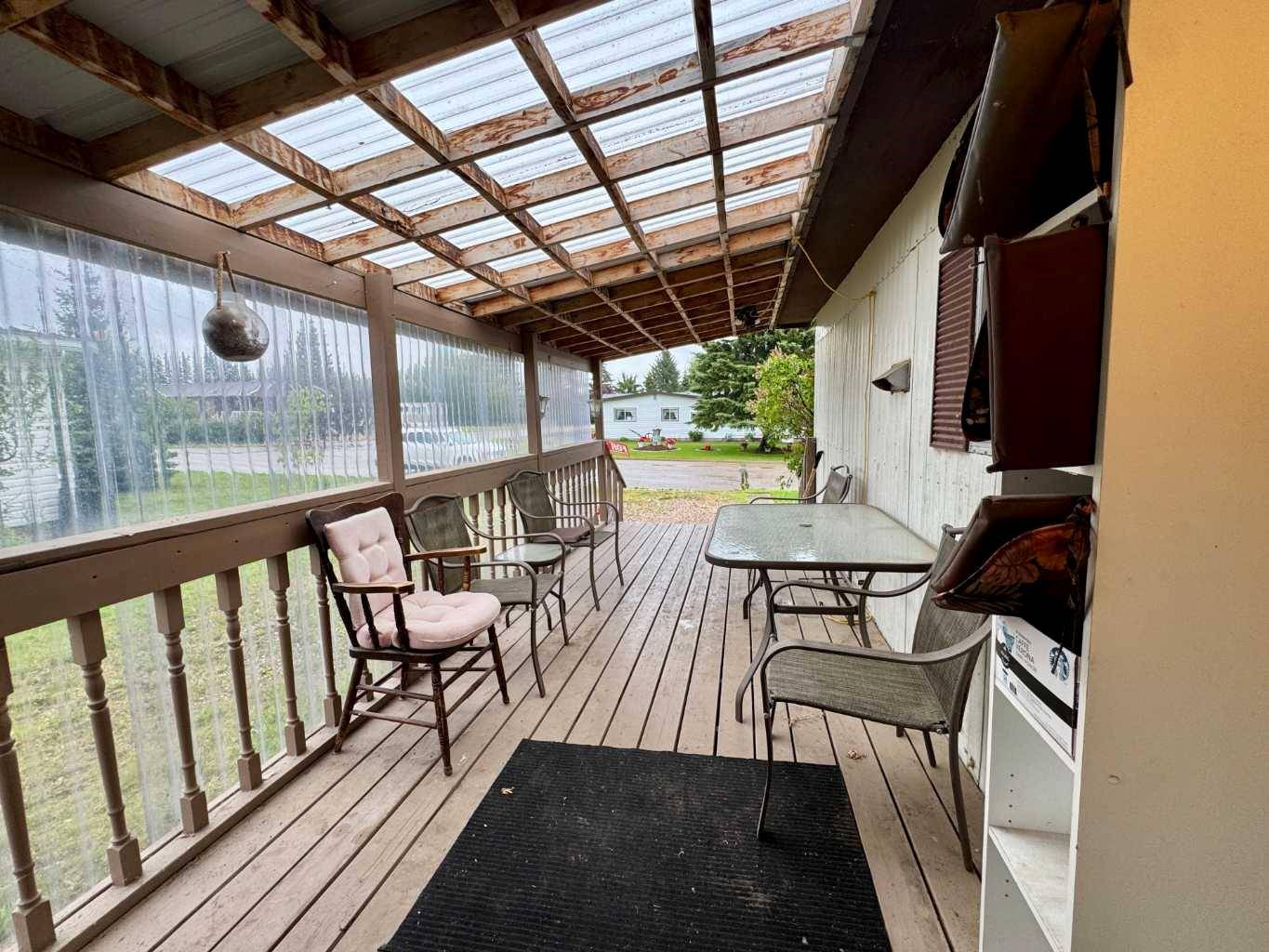 Eckville, AB T0M 0X0,5212 52A Street