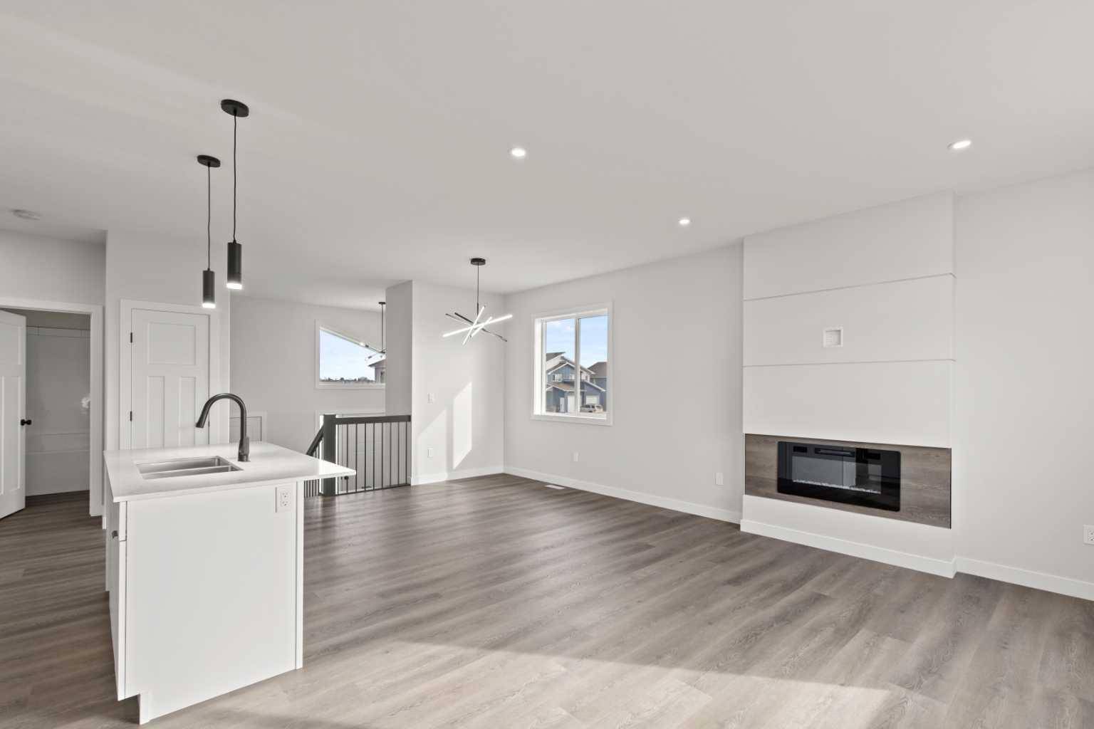 Grande Prairie, AB T8V 6S9,10213 128 AVE
