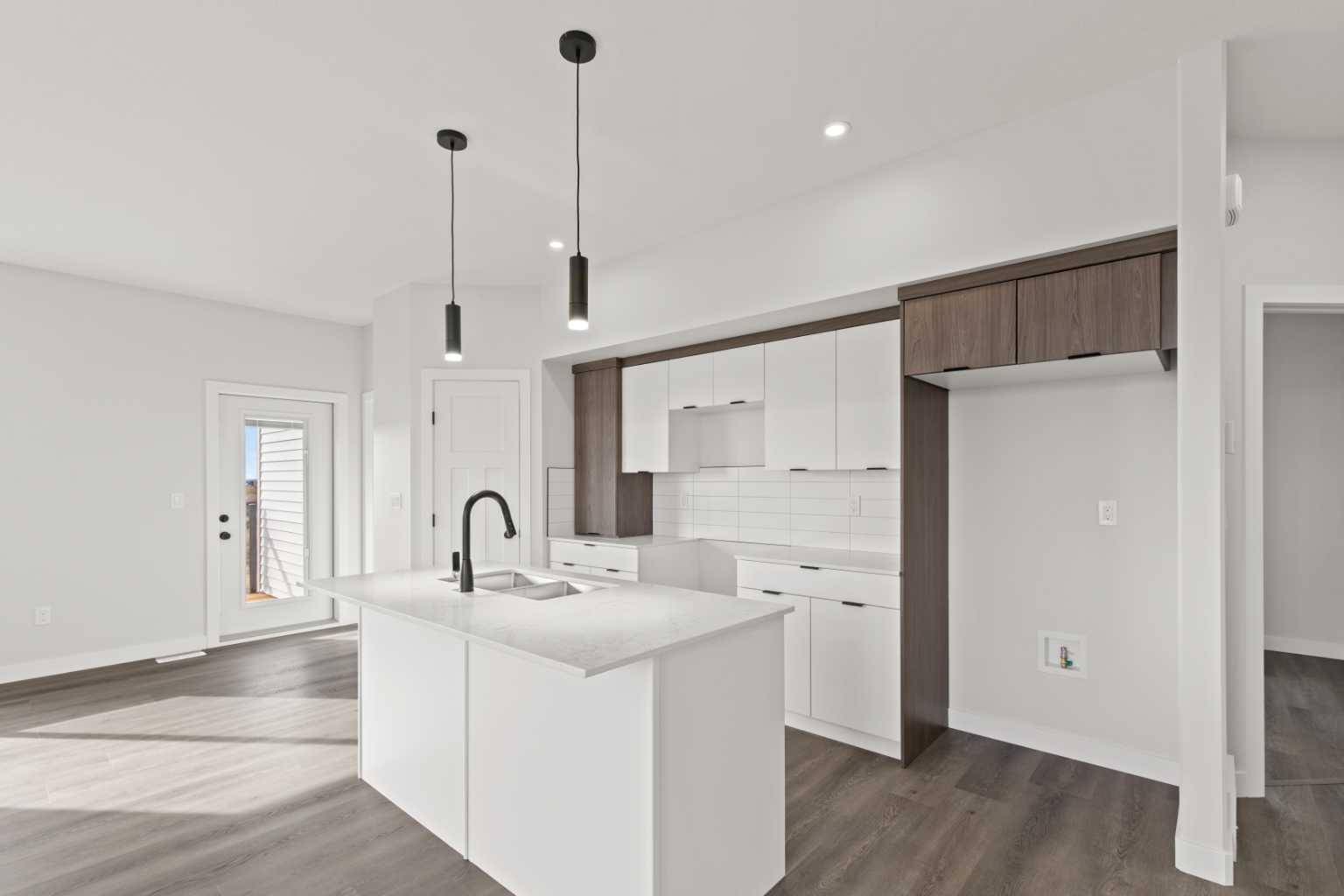 Grande Prairie, AB T8V 6S9,10213 128 AVE