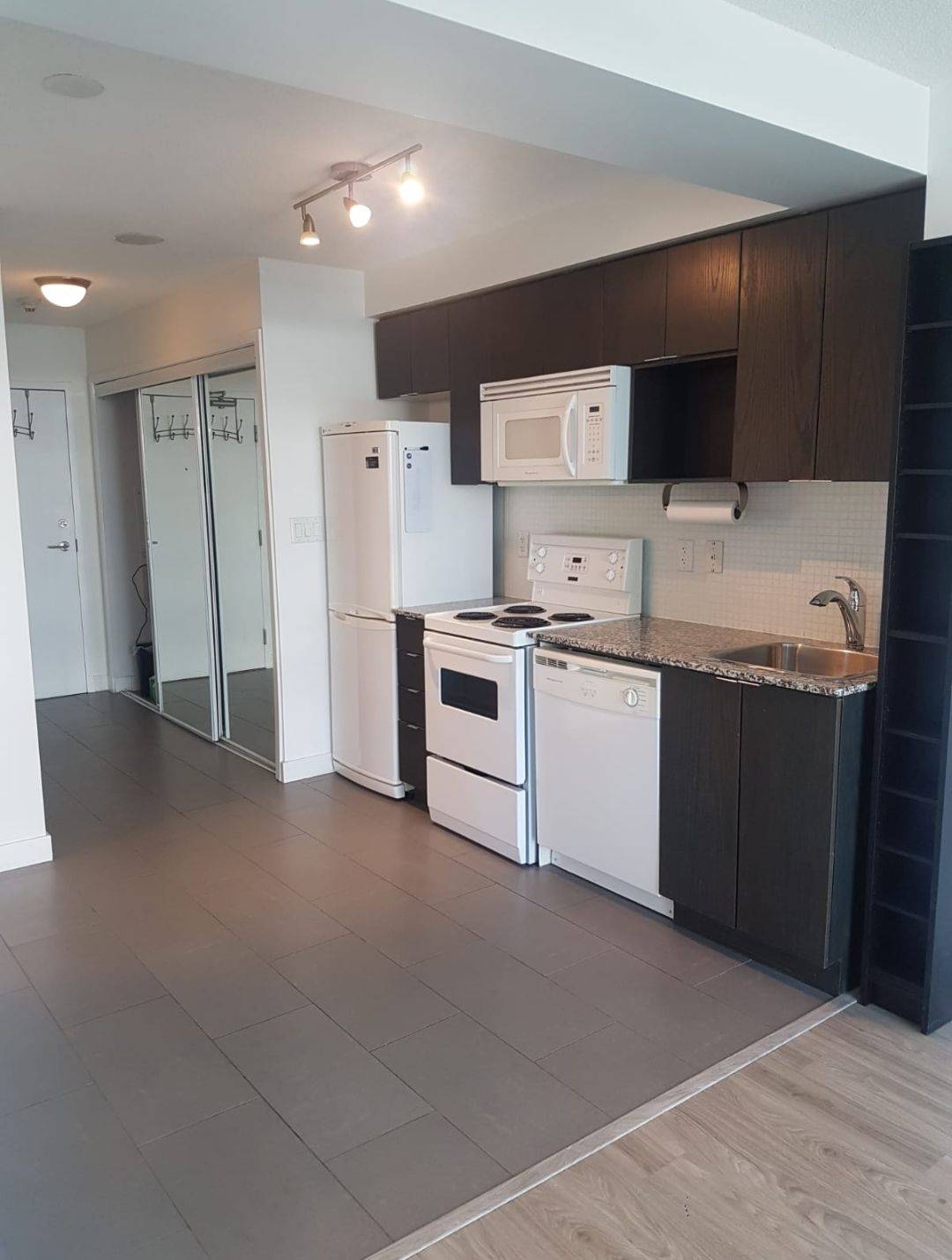 15 Fort York BLVD #1009, Toronto C01, ON M5V 3Y4