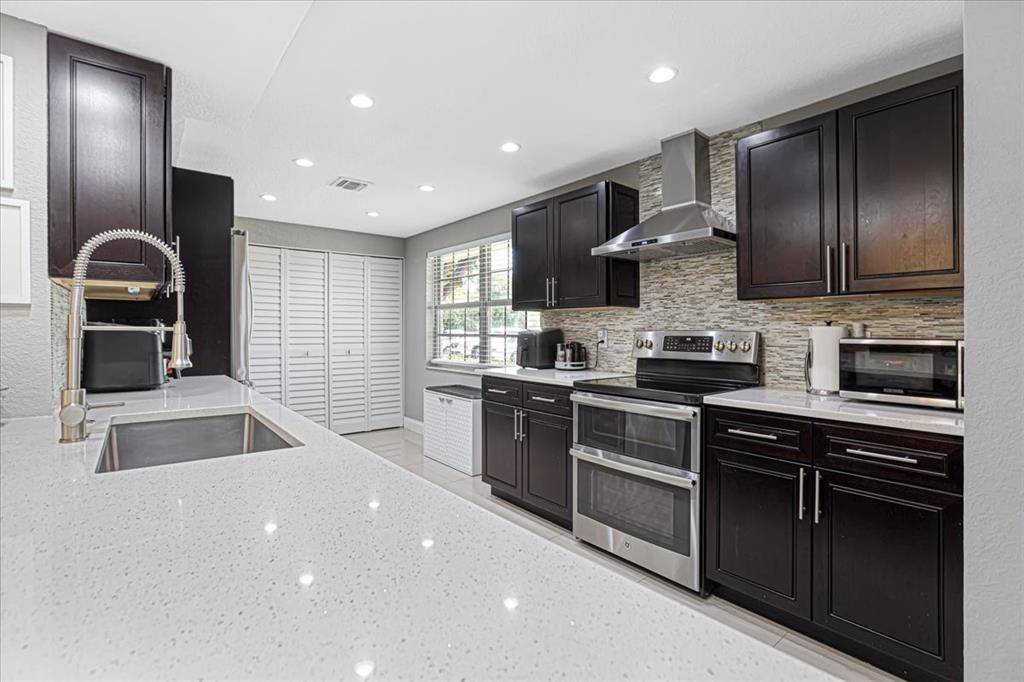 Pompano Beach, FL 33069,4261 W Palm Aire Dr #107