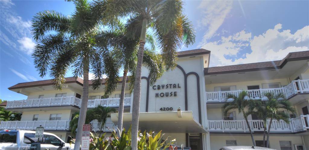 Deerfield Beach, FL 33064,4200 Crystal Lake Dr #114