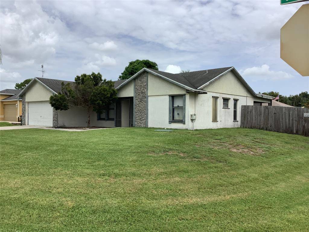 449 SW Aster Rd, Port St Lucie, FL 34953
