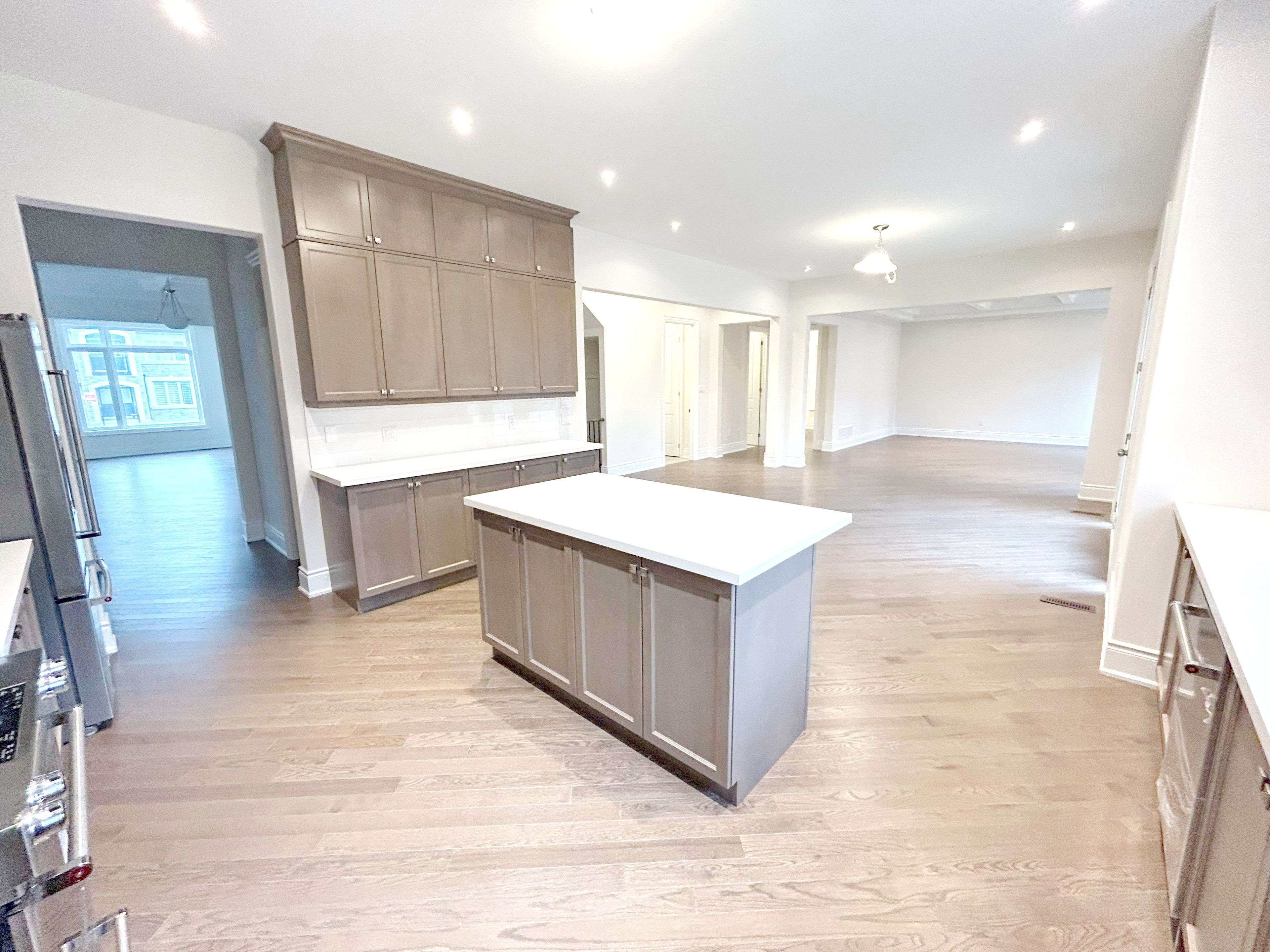 East Gwillimbury, ON L9N 0W4,78 Silk Twist DR