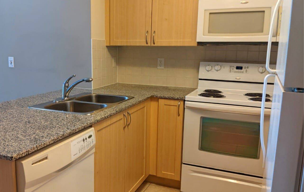 Markham, ON L6G 0B4,30 Clegg RD #812