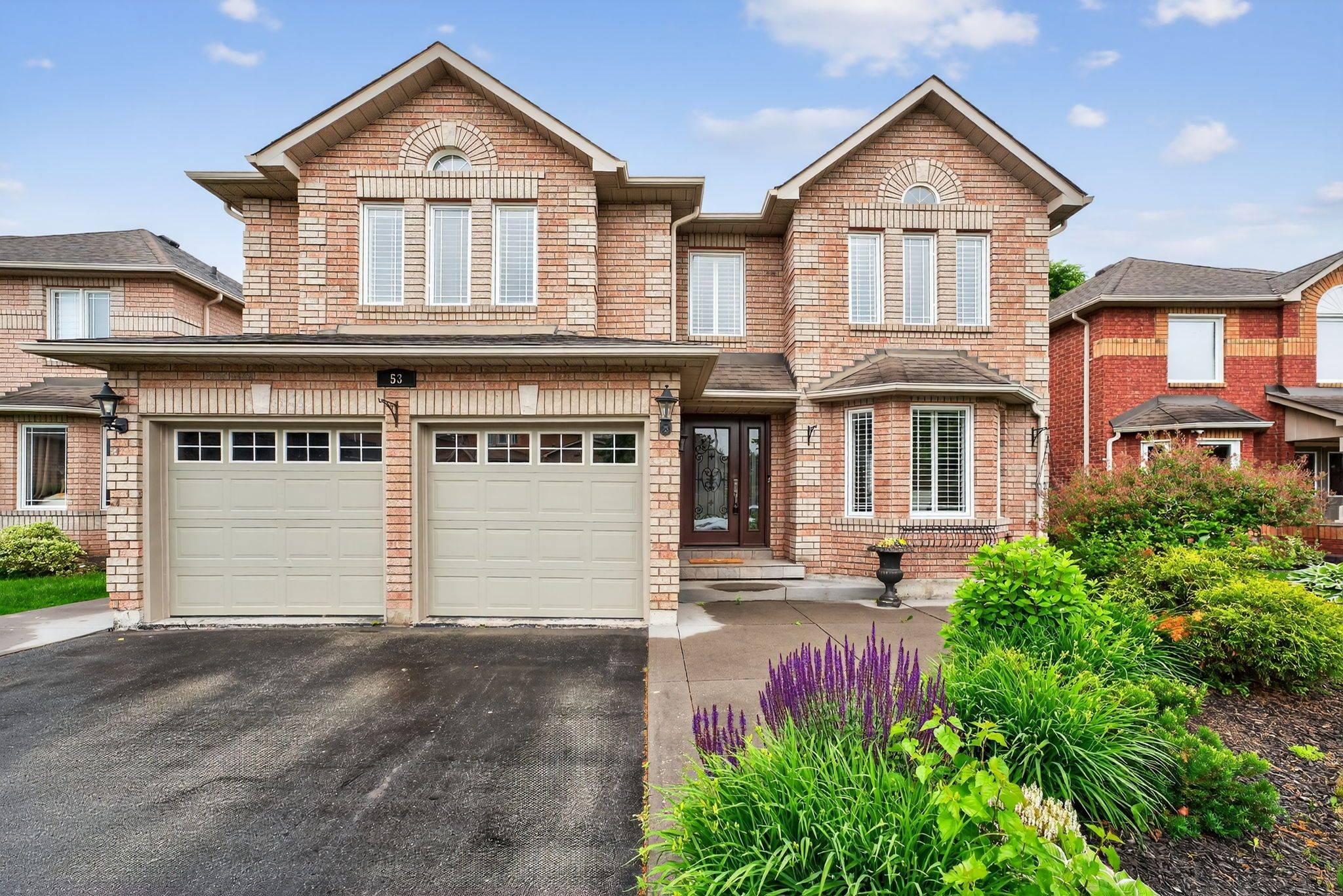 53 Fairwood DR, Georgina, ON L4P 3S2