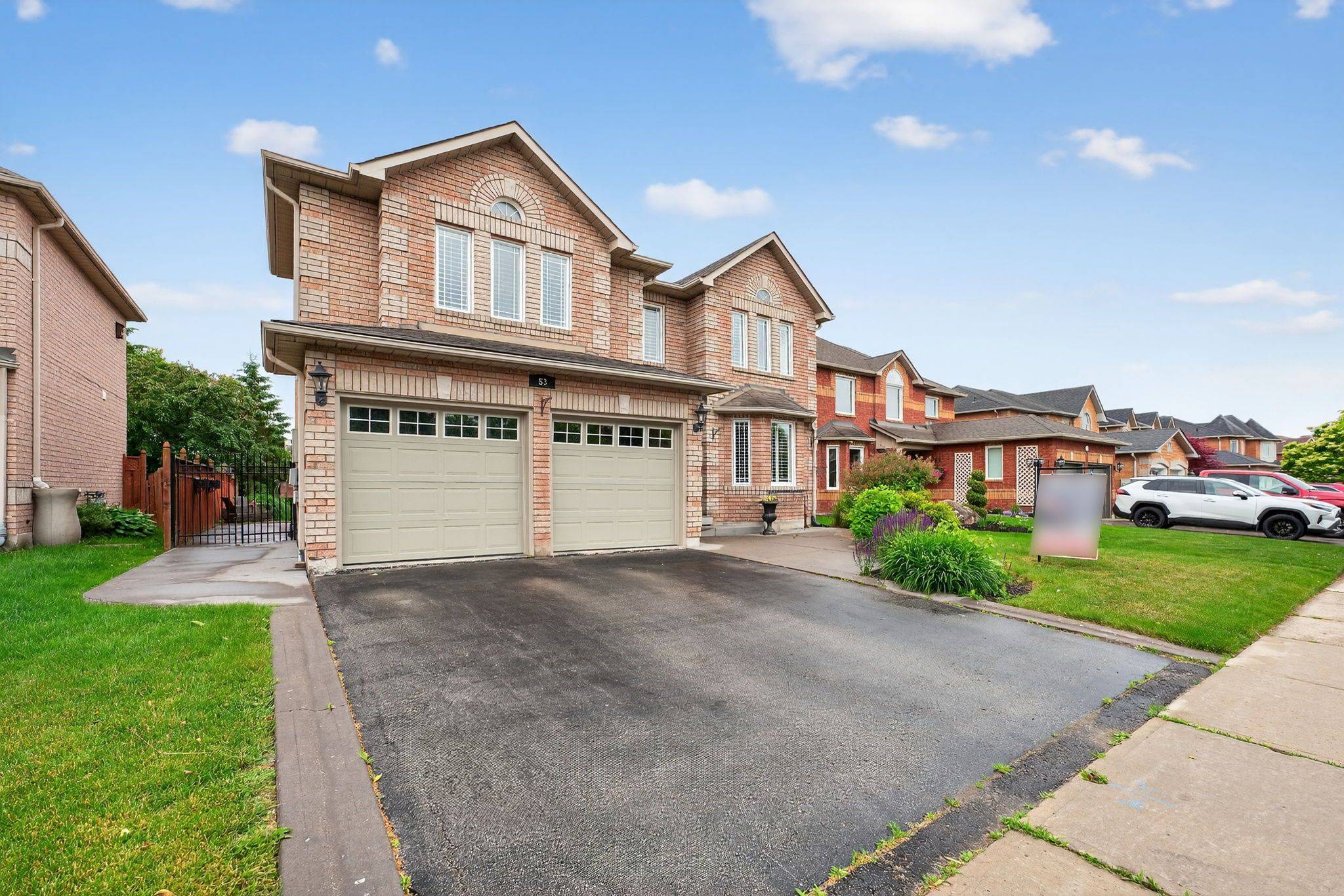 Georgina, ON L4P 3S2,53 Fairwood DR