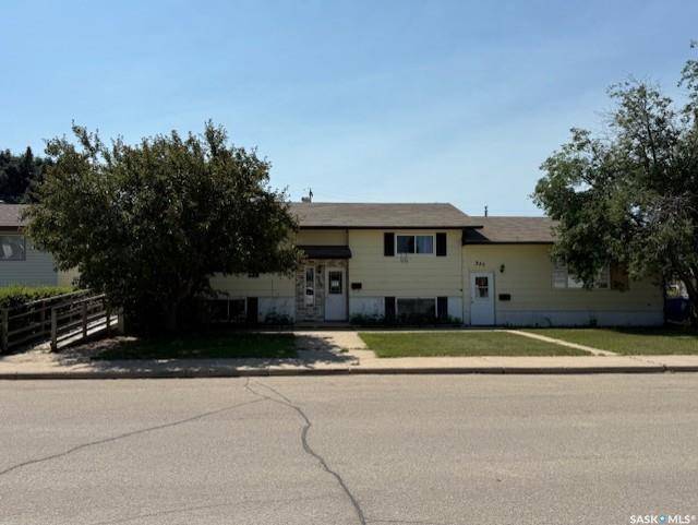 345/349 3rd AVENUE W, Melville, SK S0A 2P0