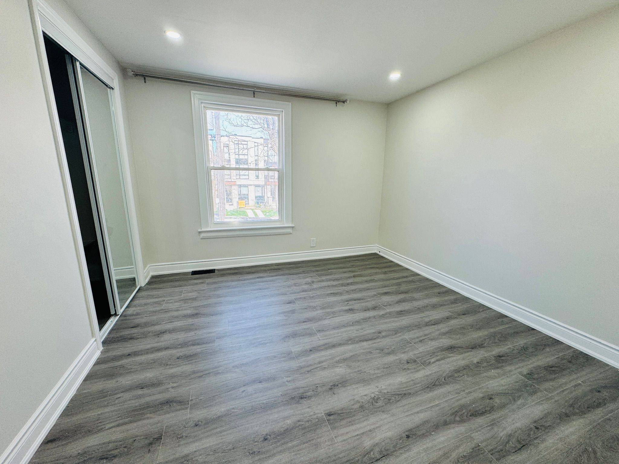 Toronto W03, ON M6E 4S7,196 Caledonia RD #2nd Flr