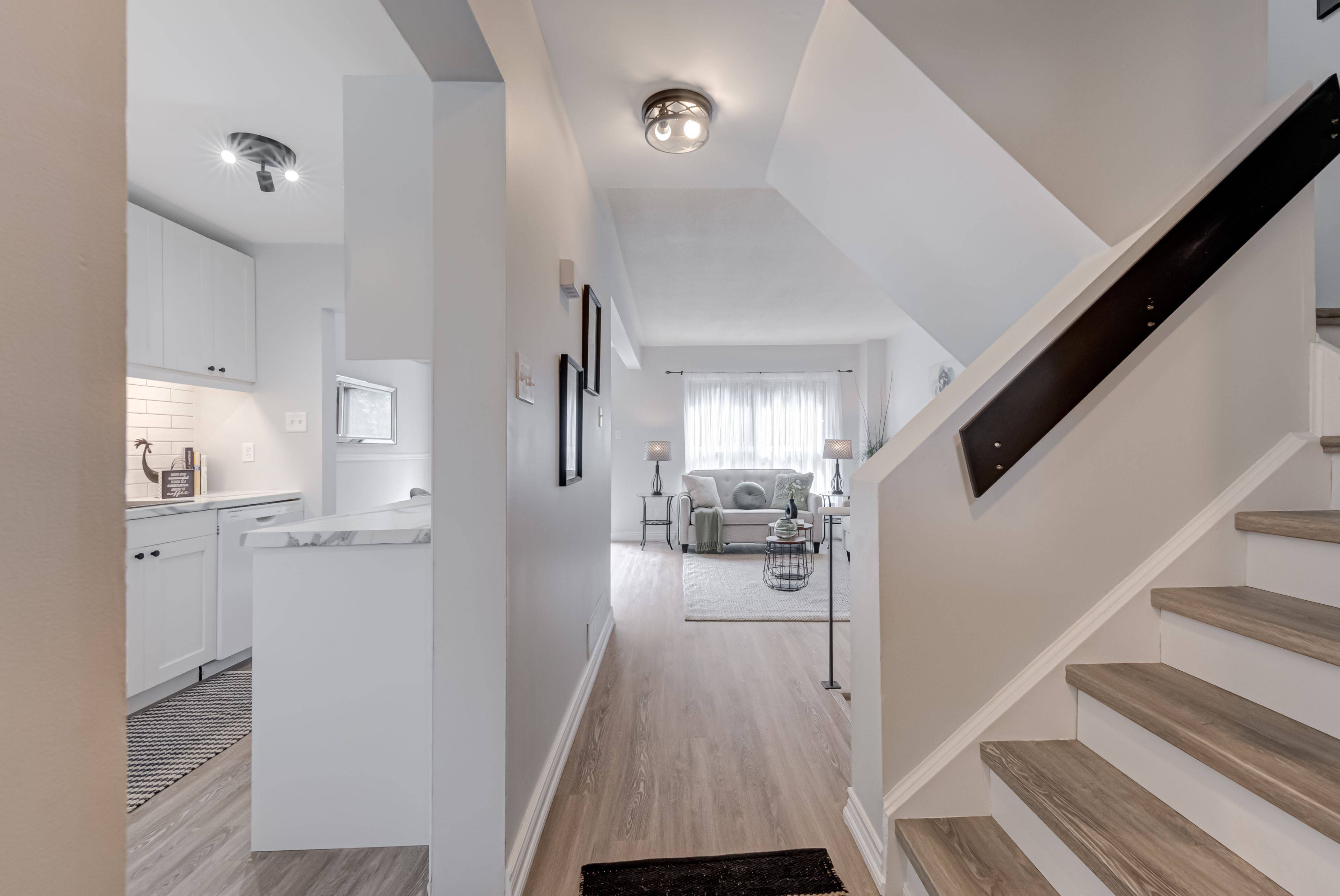 Brampton, ON L6T 2E5,56 Fleetwood CRES #85