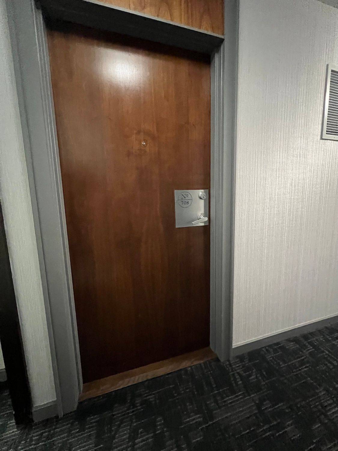 Mississauga, ON L5B 4M2,33 Elm DR W #708