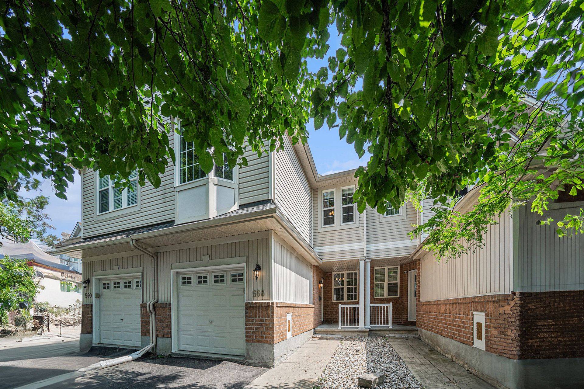 Kanata, ON K2K 3R3,558 Aberfoyle CIR