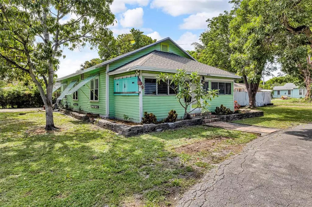 Pompano Beach, FL 33060,803 NE 3RD AVE