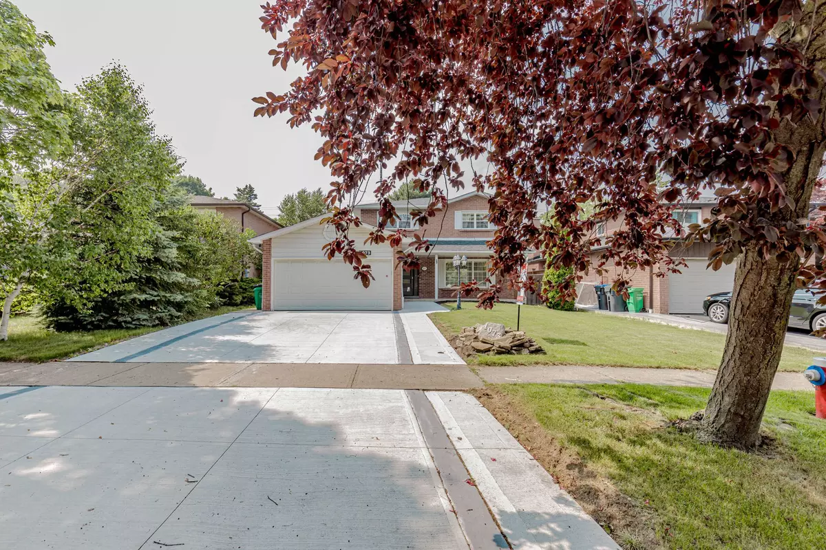Mississauga, ON L5R 3E7,1073 Mesa CRES