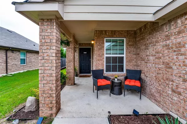 3504 Robin Road, Ennis, TX 75119