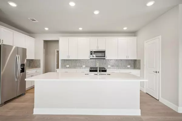 3404 Pat Mayse Drive, Farmersville, TX 75442