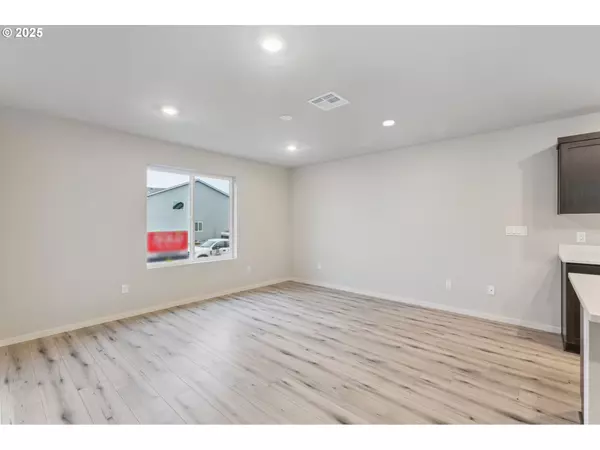 Woodburn, OR 97071,588 Stubb RD