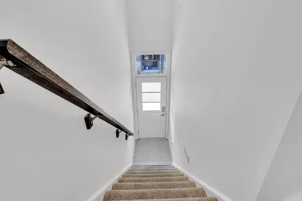 Hamilton, ON L8H 0B3,575 Woodward AVE #29