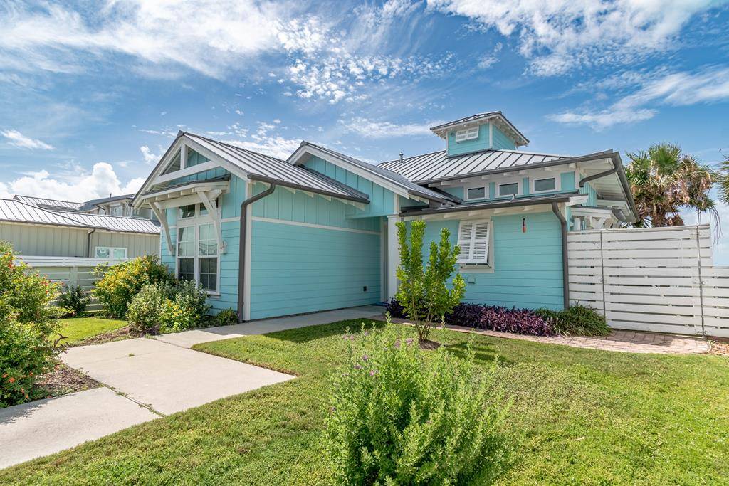 276 Reserve Ln, Rockport, TX 78382