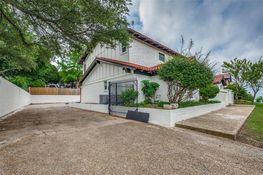 Fort Worth, TX 76179,7617 Quail Ridge Street
