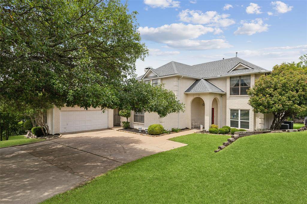 7632 Westwind Drive, Fort Worth, TX 76179