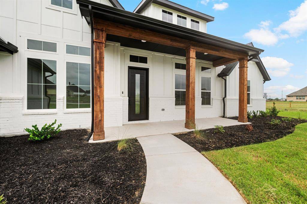 Fort Worth, TX 76179,4413 Sandstrom Way